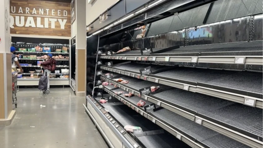Bu görüntüler ABD'den! Ülke alarmda: Market rafları bomboş kaldı