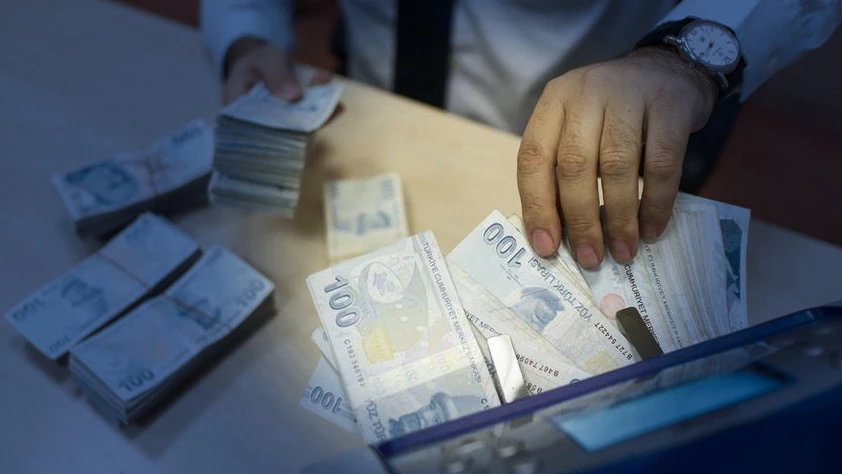 Cari denge ekimde 457 milyon dolar fazla verdi