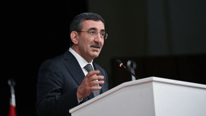 Cevdet Yılmaz'dan 'sosyal medya ekonomistleri'ne tepki: Karamsarlık yayma peşindeler