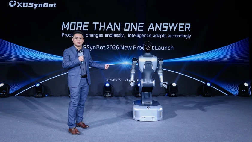 Çin, altı saniyede alet değiştirebilen ‘mavi yakalı’ insansı robotunu tanıttı