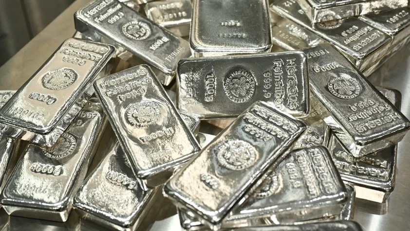 Çinli milyarderden dikkat çeken hamle: Gümüşte kısa pozisyon aldı