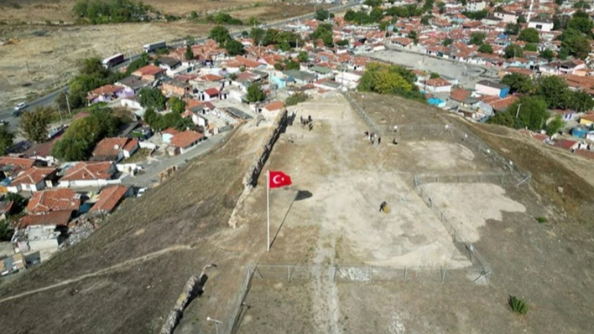 Çorlu Kalesi’nde üç imparatorluğun izleri: Roma’dan Osmanlı’ya tarih gün yüzüne çıkıyor