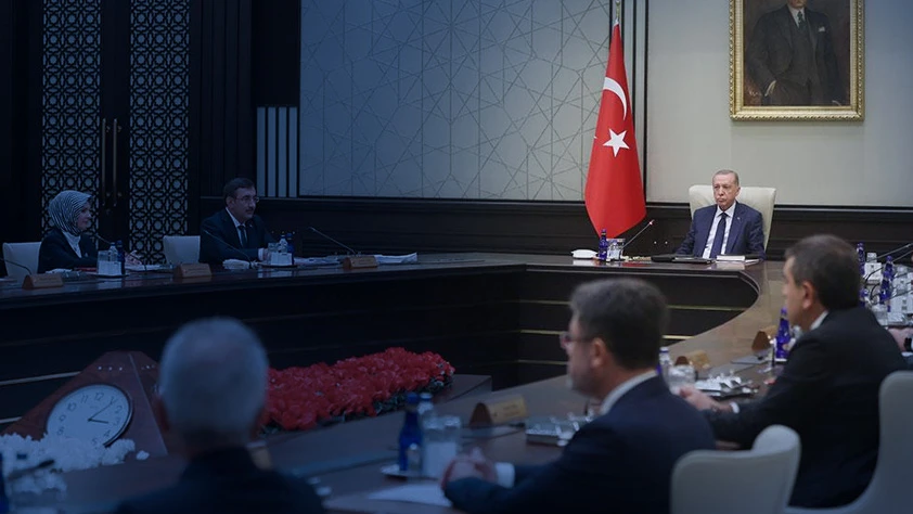 Cumhurbaşkanlığı Kabinesi Beştepe'de yoğun gündemle toplanıyor: Hangi konular masada?