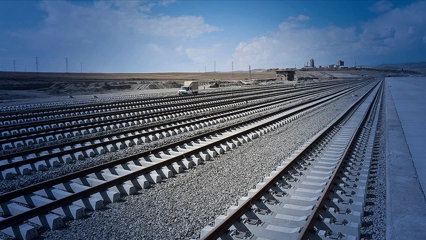 Demir yollarında 2026 yatırım yılı olacak: 146 proje eş zamanlı yürüyor