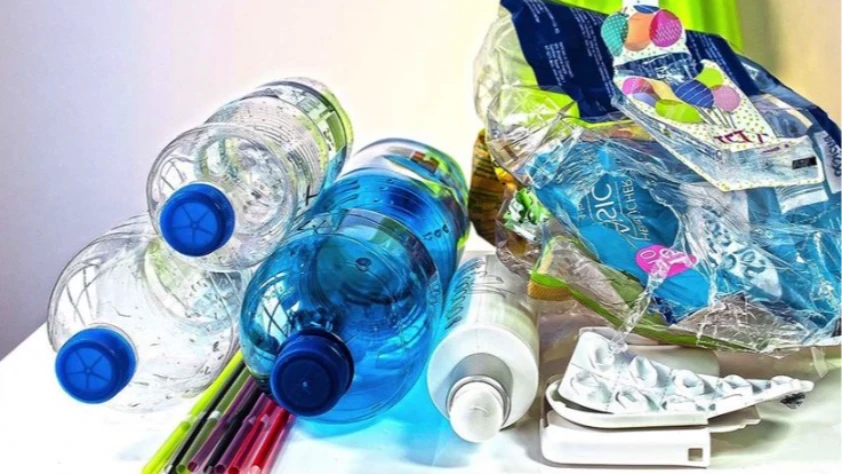 Dünya bu plastiği konuşuyor: Denizde 8.5 saatte çözünüyor
