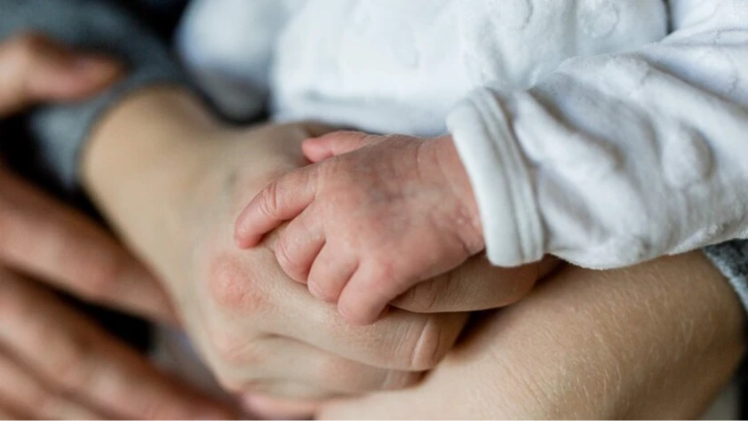 Doğum izni 24 haftaya çıktı: Türkiye OECD’de ilk 10’a girdi