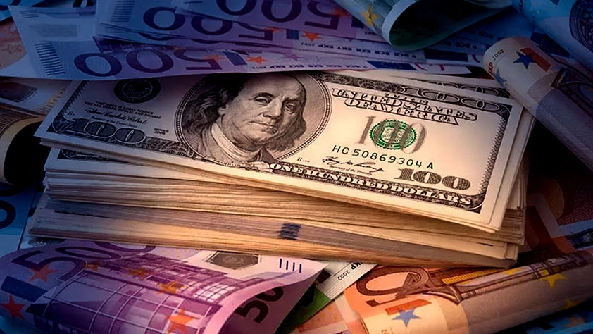 Dolar, Euro karşısında kan kaybediyor: 7 haftanın dibinde