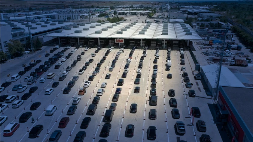 Dört sınır kapısına ait veriler açıklandı! Yaklaşık 14 milyon yolcu geçiş yaptı