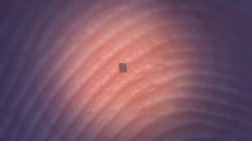 Dünyanın en küçük robotu: Kendi beyni, hafızası ve sensörü var