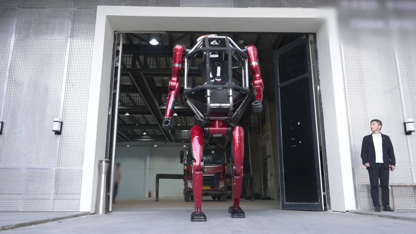 Dünyanın ilk isteğe bağlı insanlı robotu seri üretime hazır: Unitree GD01