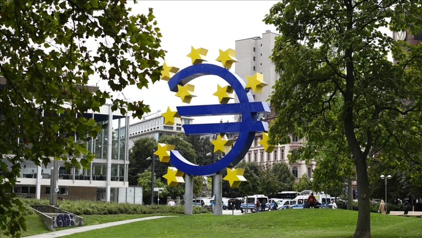 ECB faiz indiriminde temkinli: Beklenti eylüle ertelendi