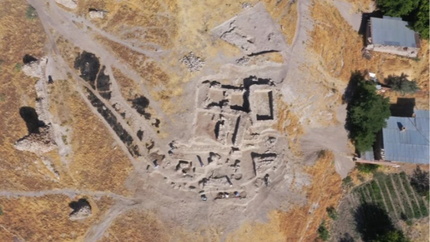 Elazığ'da arkeolojik kazılarda 6 bin yıllık tapınak alanı bulundu