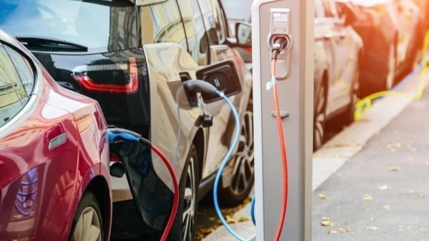 Elektrikli araç pazarı büyüyor: Türkiye'de rekor artış!