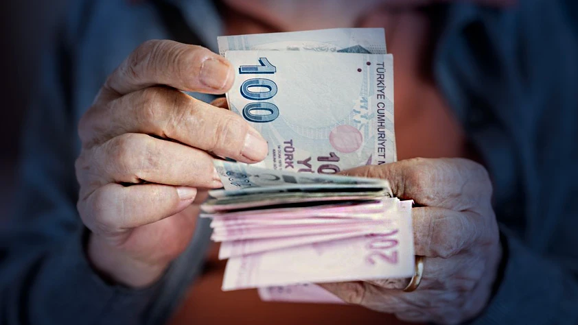 EMEKLİ PROMOSYON 2026: 60 bin TL'ye varan avantaj paketi! Emekli promosyonu için yeni döneme giriliyor