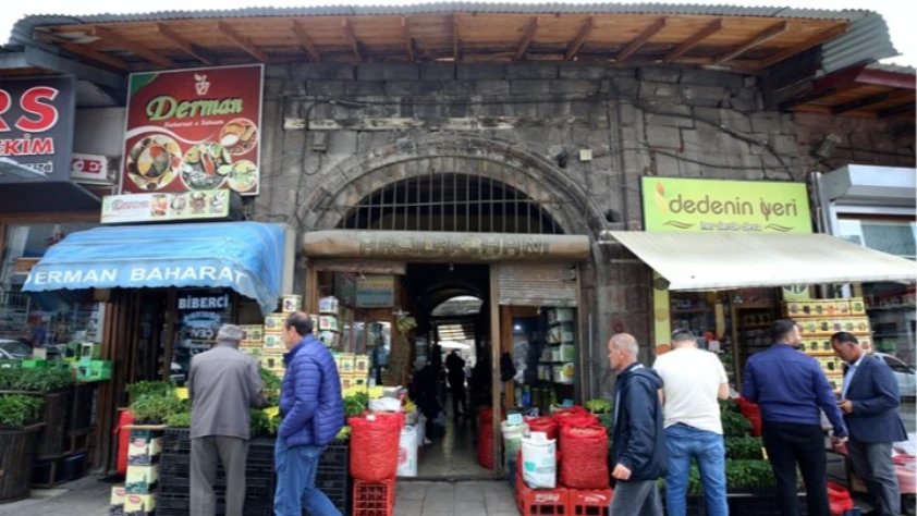 Erzurum'un Osmanlı yadigarı tarihi Hacılar Hanı, eski ihtişamlı günlerine dönecek