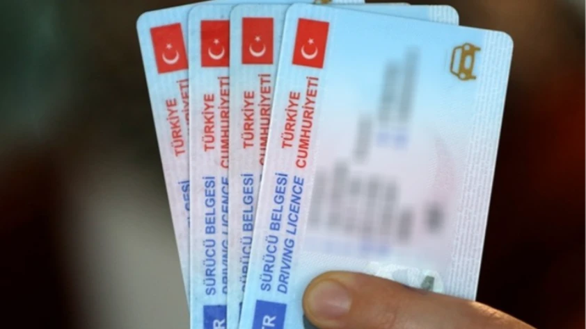 Eski tip ehliyetlerin yenilenmesi için tanınan süre sona erdi Eski tip ehliyetlerin yenilenmesi için tanınan süre sona erdi