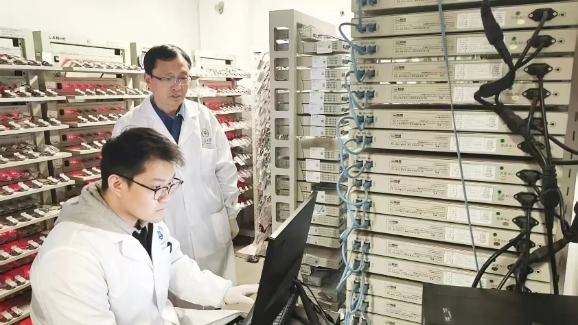 Esnek Organik Pil Giyilebilir Teknolojiyi Değiştiriyor