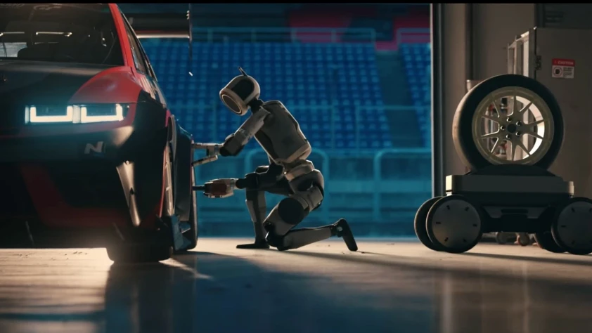 Fabrikalarda yeni mesai arkadaşı: Hyundai’den 30.000 insansı robot