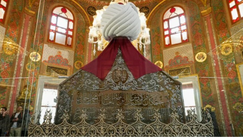 Fatih Sultan Mehmed vefatının 545. yılında kabri başında anılacak