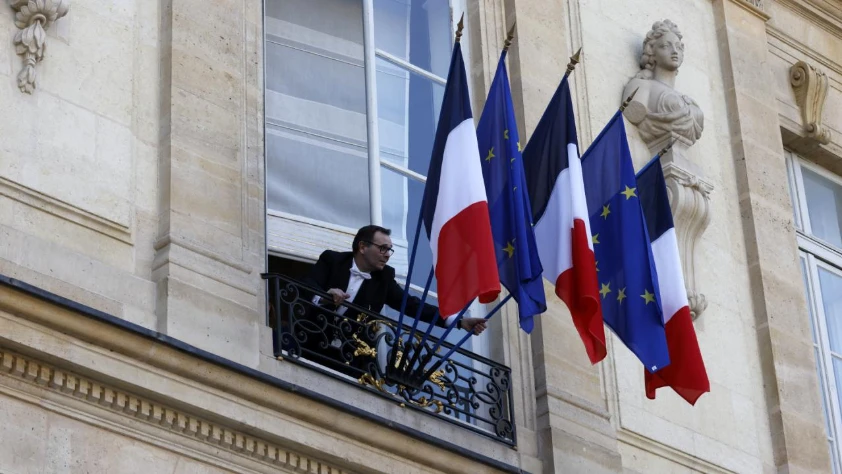 Fransa'nın kredi notu yine düşürüldü: Bir haftada ikinci kez Fransa'nın kredi notu yine düşürüldü: Bir haftada ikinci kez