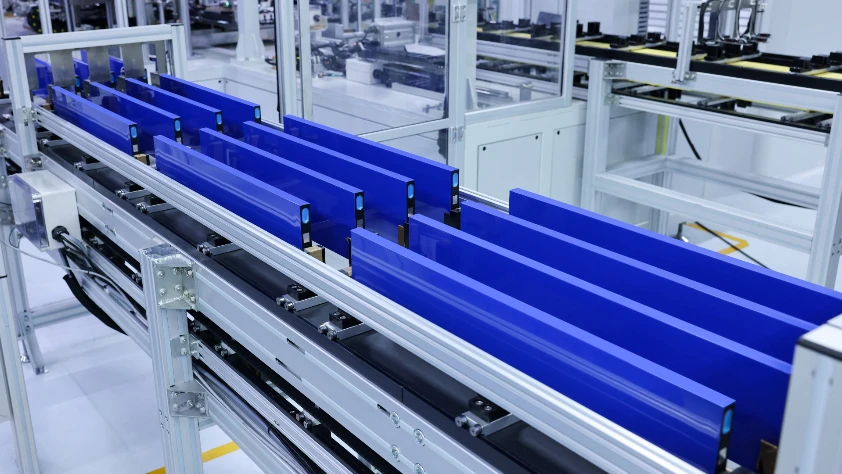 Geely’den elektrikli araçların batarya ağırlığına metanol çözümü