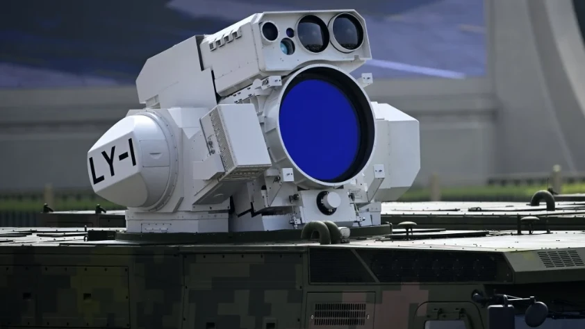Gemi konuşlu lazer yarışı kızışıyor: LY-1 mi Helios mu?