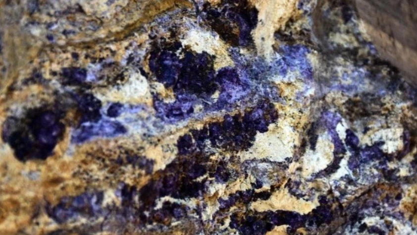 Gerilim kritik metalleri vurdu: Galyum ve germanyum arzında alarm