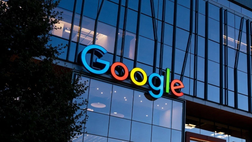 Google bölünmeden kurtuldu. Ancak özel arama anlaşmalarından vazgeçecek