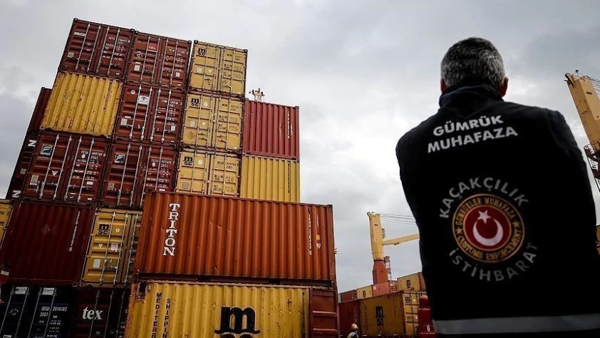 Gümrükte sıkı denetim: 5,7 ton kaçak gıda maddesine el kondu