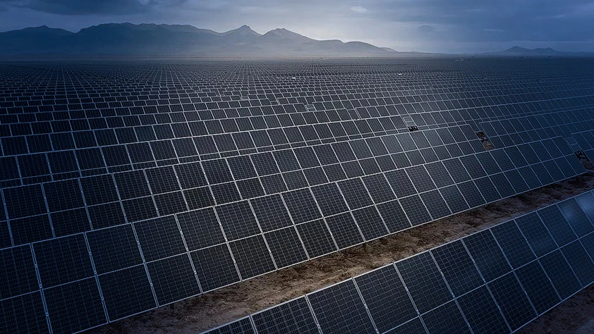 Güneş enerjisinde rekor üretim: TEİAŞ günlük elektrik üretim istatistiklerini açıkladı