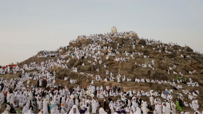 Hacı adaylarının Arafat'a intikalinde yapay zeka kullanıldı