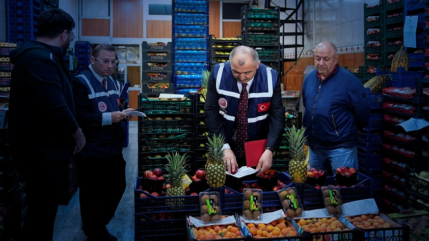 Hallerde bayram öncesi denetim: Ticaret Bakanlığı'ndan fahiş fiyat artışına karşı önlem