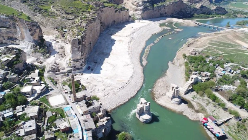 Hasankeyf'te tarihi yapılar dron ile görüntülendi