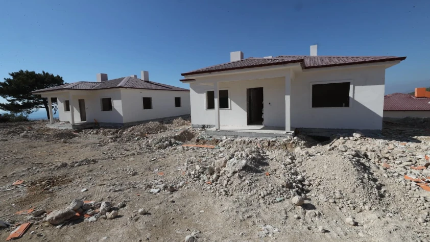 Hatay'da deprem konutlarının yapımı sürüyor