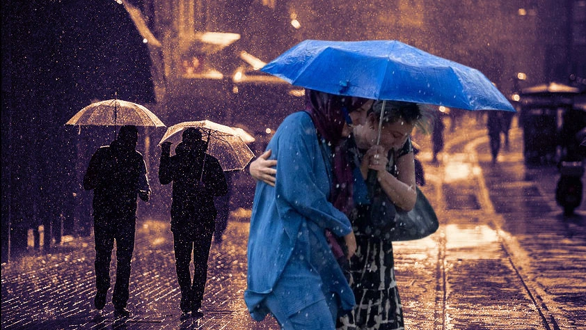 HAVA DURUMU SON DAKİKA | Meteoroloji uyardı: Yurt genelinde alarm: Kuvvetli sağanak ve fırtına geliyor