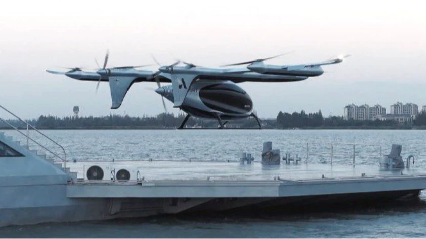 Hava taksilere güneş enerjili yüzen havalimanı