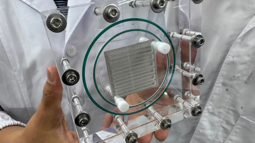 Havacılıkta 'net sıfır': Karbonu jet yakıtına dönüştüren sistem tanıtıldı