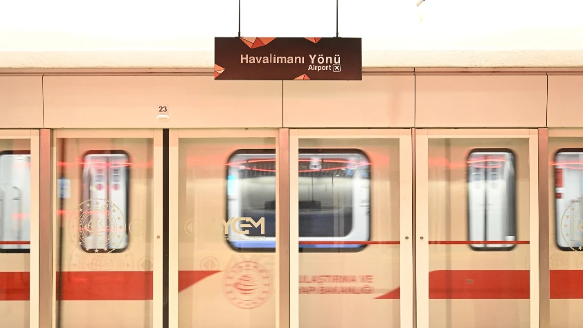 Havalimanı metrosunda rekor: Günlük yolcu sayısı 44 bini aştı