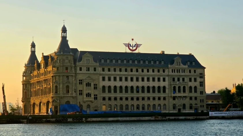 Haydarpaşa Garı kentin silüetinde yeniden göründü