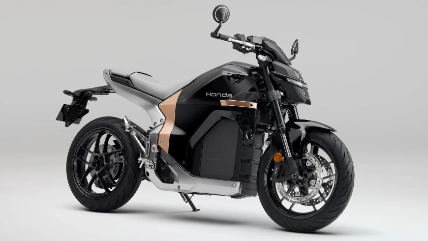 Honda’dan elektrikli motosiklet: 130 km menzil, 30 dakikada yüzde 80 şarj