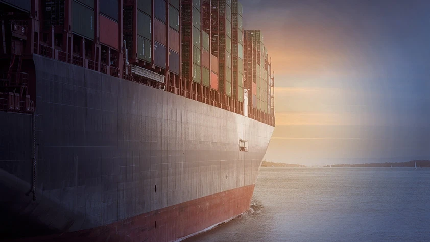 Hürmüz Boğazı'ndan gemi trafiği durma noktasına geldi: Ümit Burnu yeni rota oldu