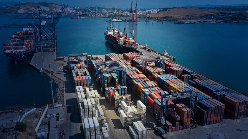 İhracatta yeni rekor! Bakan Bolat verileri açıkladı