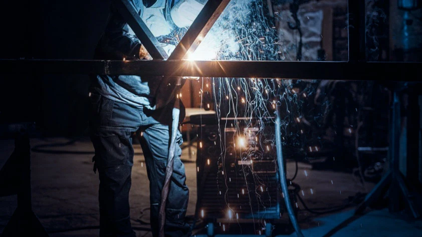 İmalat PMI aralıkta 48,9 oldu: Bir yılın en yükseği