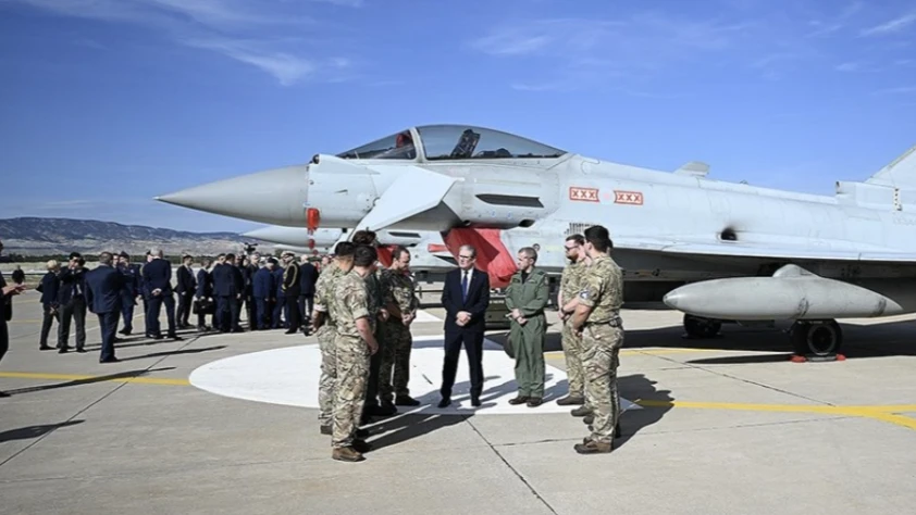 İngiltere Başbakanı Starmer, Türkiye'ye getirilen Eurofighter'ları inceledi İngiltere Başbakanı Starmer, Türkiye'ye getirilen Eurofighter'ları inceledi
