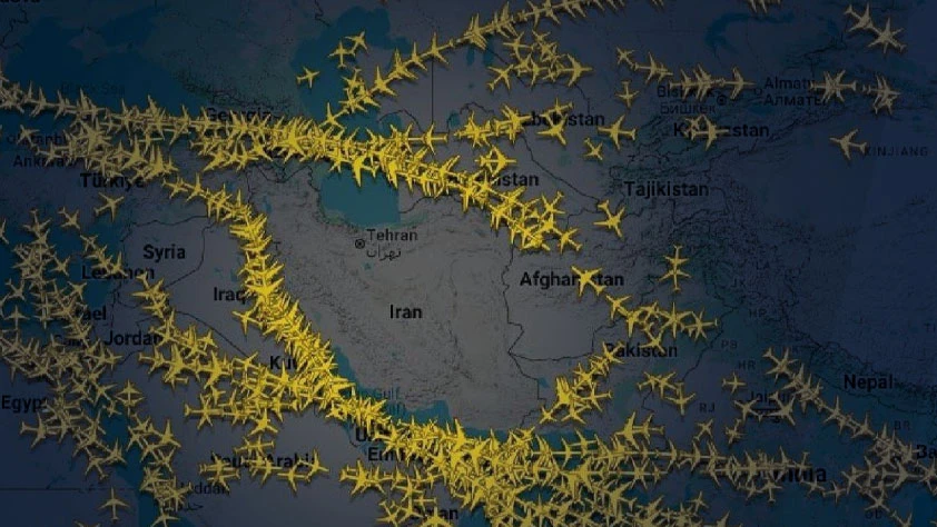 İran uçuş kısıtlamalarını esnetti: Hava sahasının bir bölümünü uçuşlara açtı