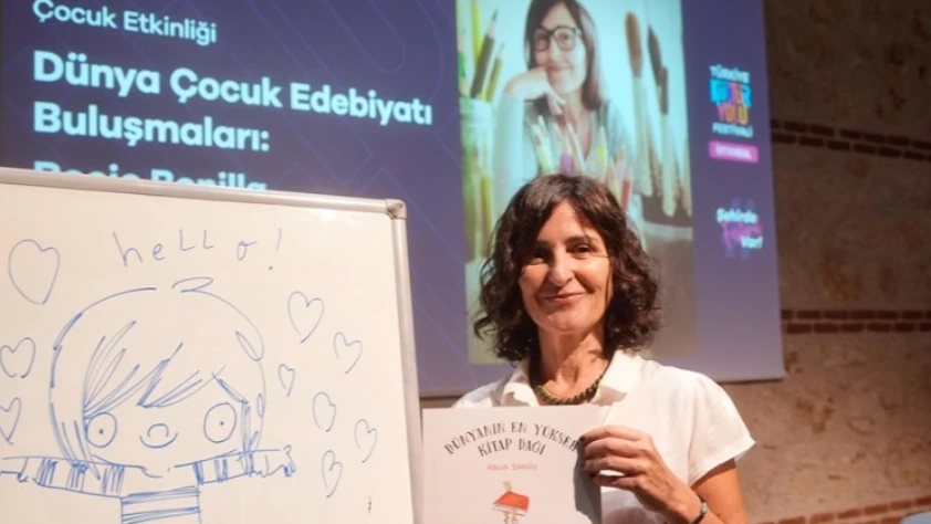 İspanyol çizer Rocio Bonilla İstanbul'da çocuk okuyucularıyla buluştu