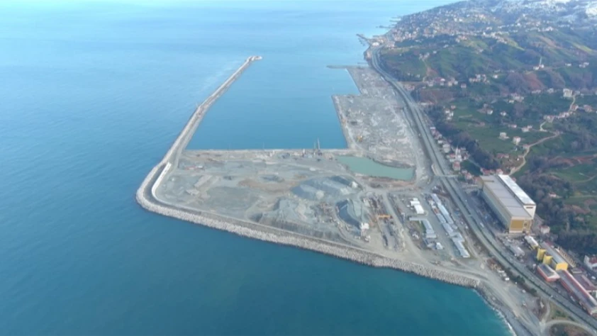 İyidere Lojistik Limanı’nda üst yapı ağustosta tamamlanıyor