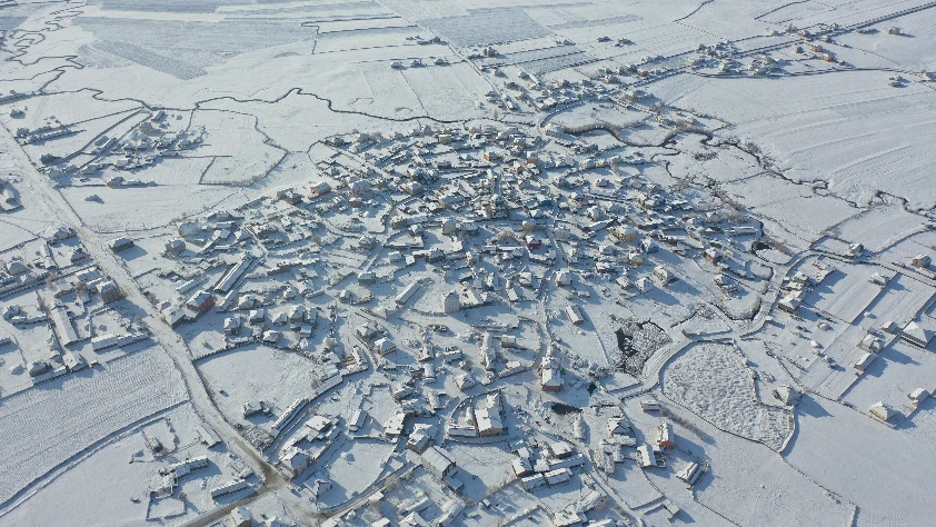 Kar yağışı etkili oldu! Köyler dronla görüntülendi