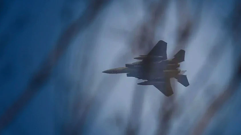 Kayıp personeller aranıyor: İran'da ABD'ye ait uçakların düşürülmesiyle savaşta yeni eşik