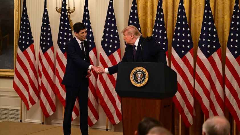 Kevin Warsh FED başkanı olarak göreve başladı! Beyaz Saray'da 39 yıl sonra bir ilk